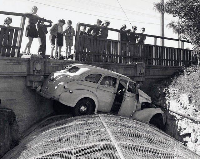 Fotos de acidentes com carros antigos